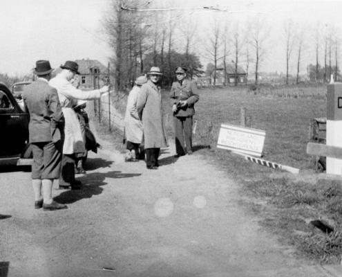 Neuer Grenzpfahl am Anholtseweg in 1949, Archiv ehemalige Gemeinde Dinxperlo